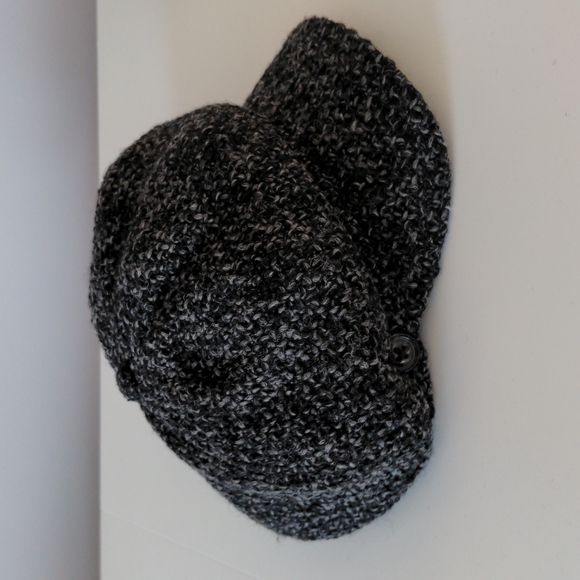 ESPRIT Hat - Picture 2 of 8